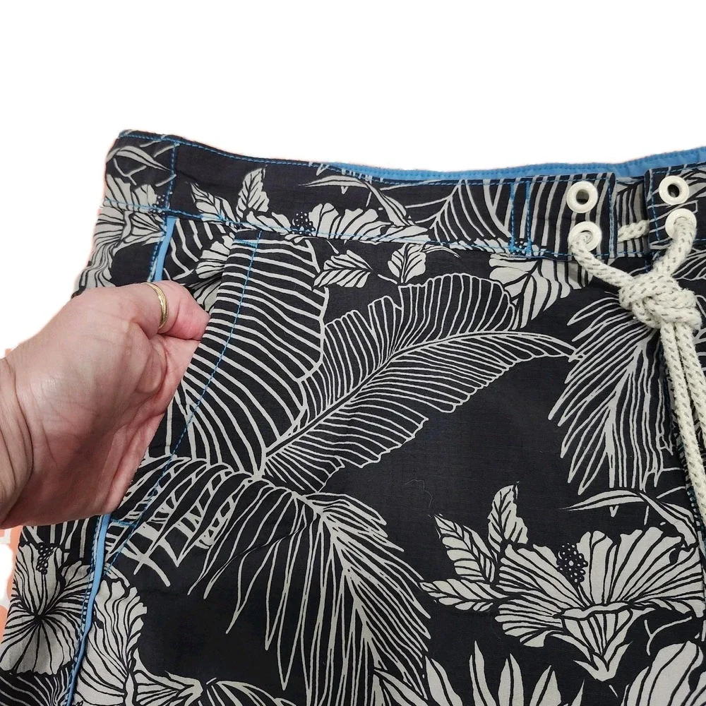 Men's TOMMY BAHAMA RELAX Black‎ & Gray Swim Shorts Trunks Bathing Suit Size L
